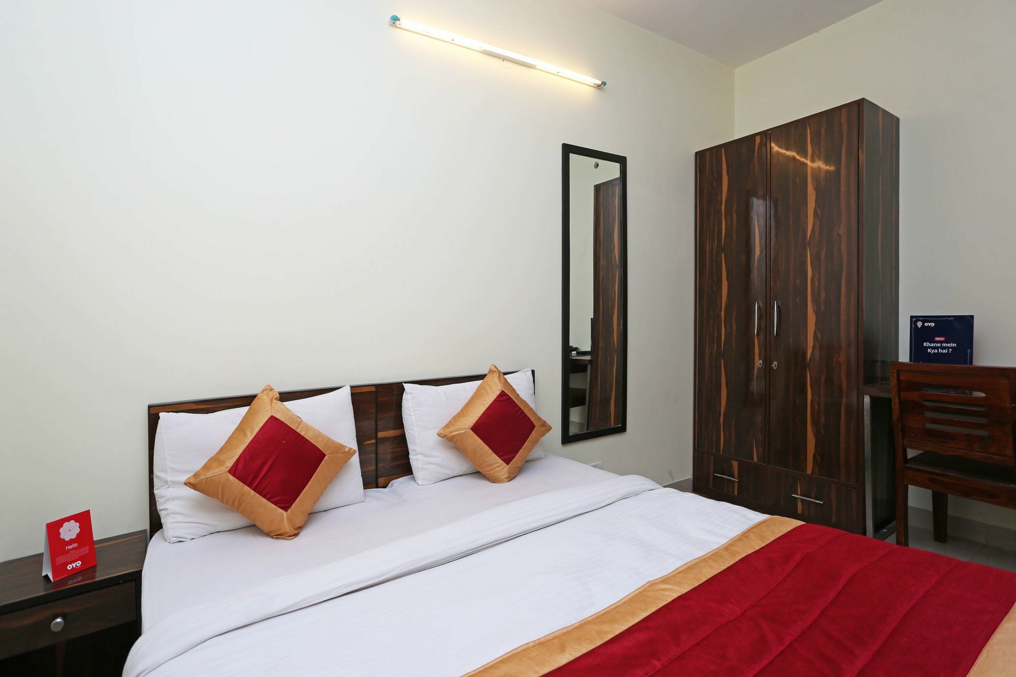 Oyo 4930 Stay Em Residency Nové Dillí Exteriér fotografie